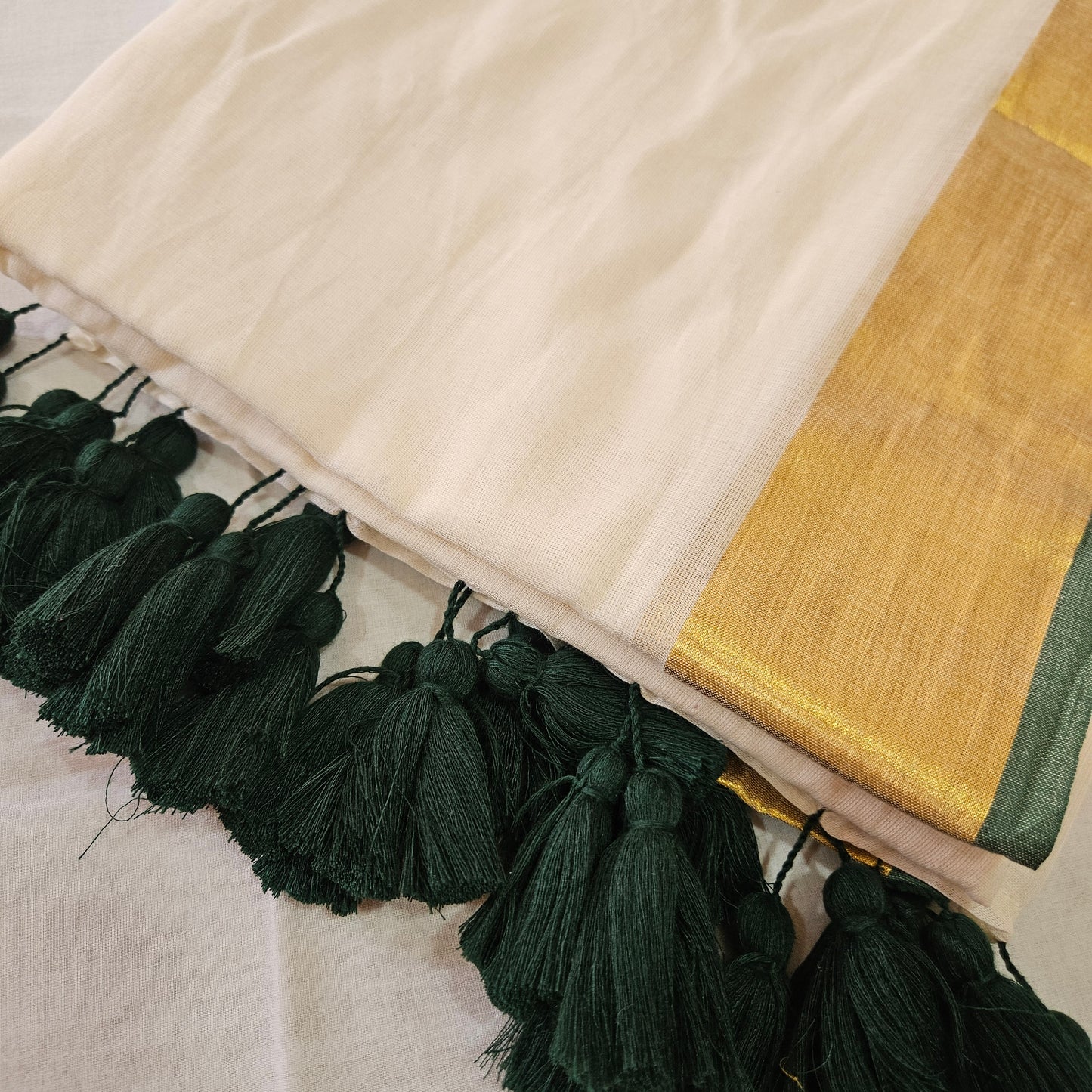 Green Border Mul Cotton 120 Count Saree