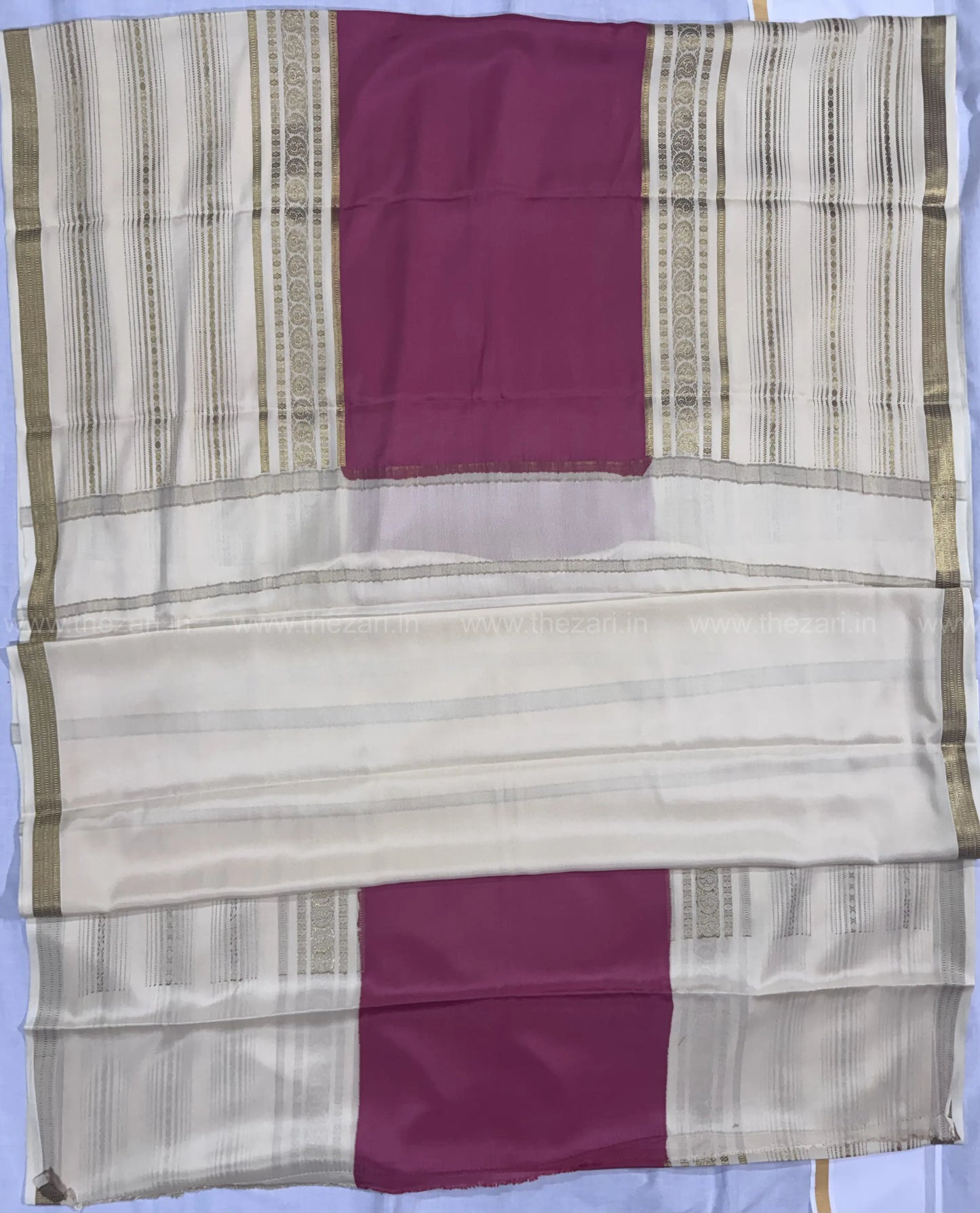Mysore crepe silk saree in Doubleside salaree 150 GSM - Pastel Pink, White
