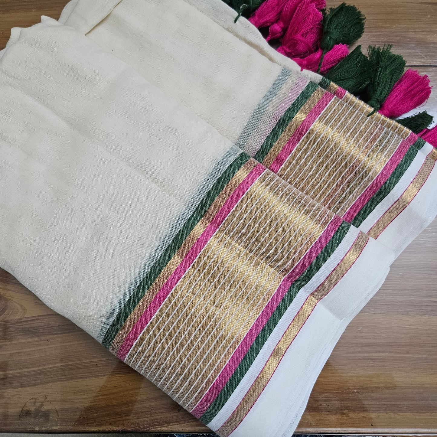 Golden Pink Green Big Border Mul Cotton 120 Count Saree