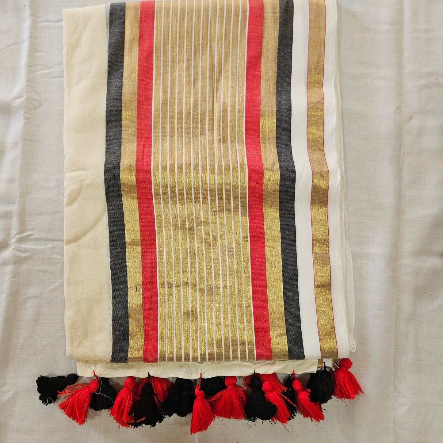 Black Red Golden Big Border Mul Cotton 120 Count Saree