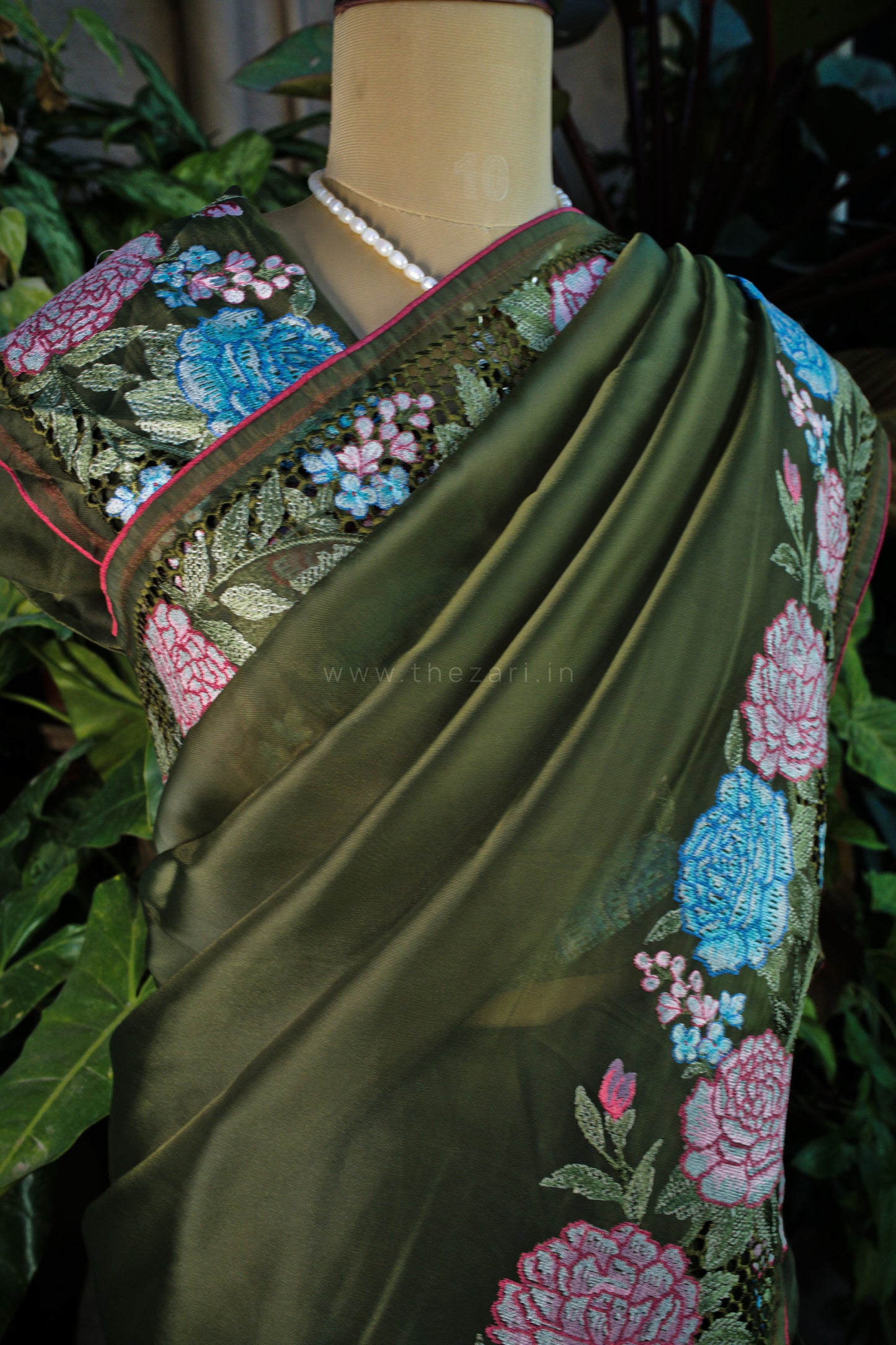 Organza Cross green Stitched