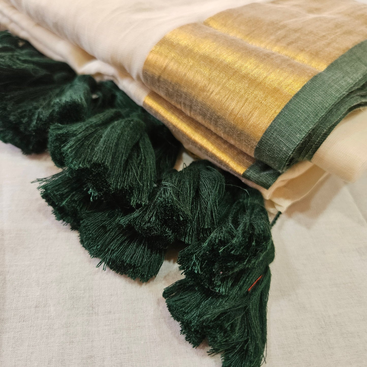 Green Border Mul Cotton 120 Count Saree