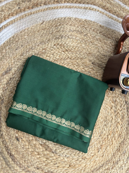 Green Mango Border Crepe Saree