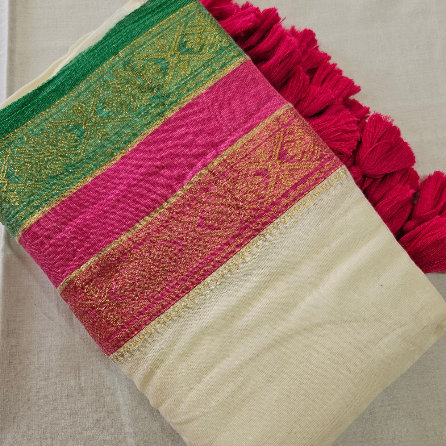 Pink and Green Kanchi Border Mul Cotton 120 Count Saree