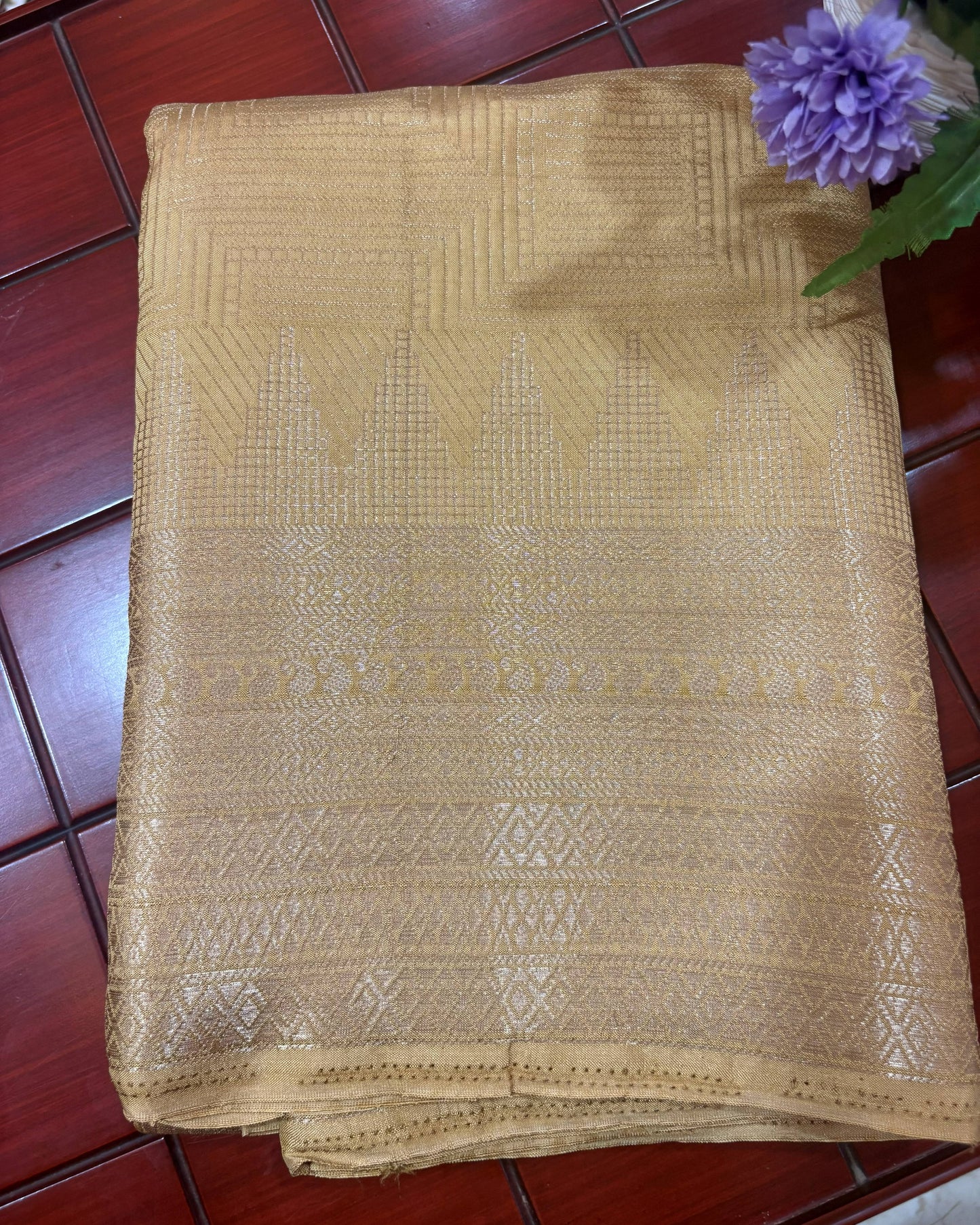 Temple Border Cream