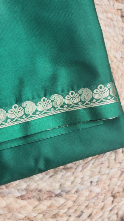 Green Mango Border Crepe Saree